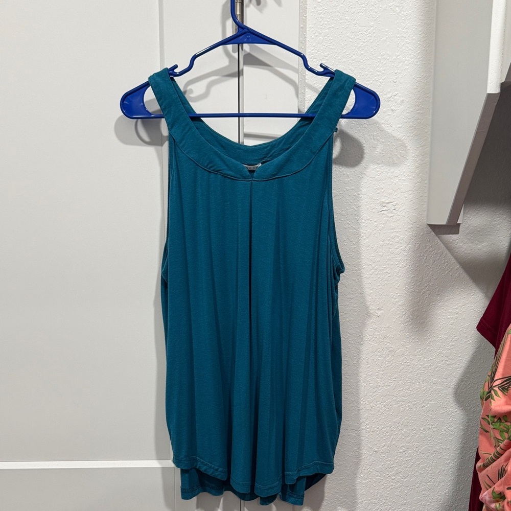 Elegant Teal Sleeveless Women's Tank Top